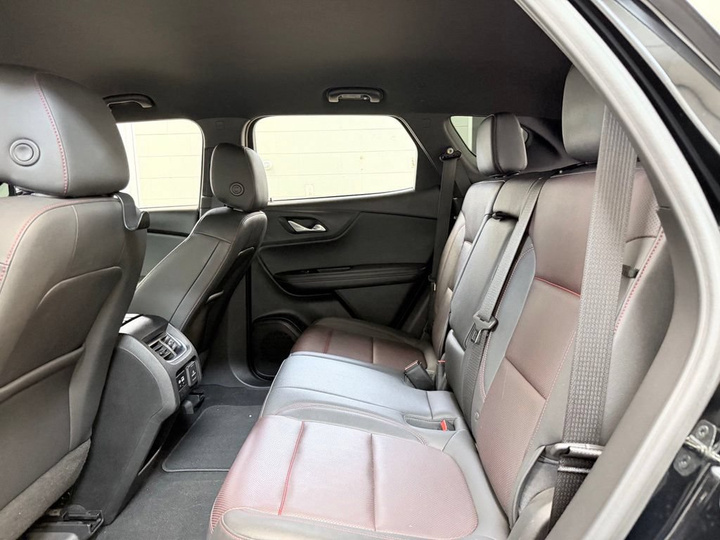 Used 2022 Chevrolet Blazer RS FWD image 21