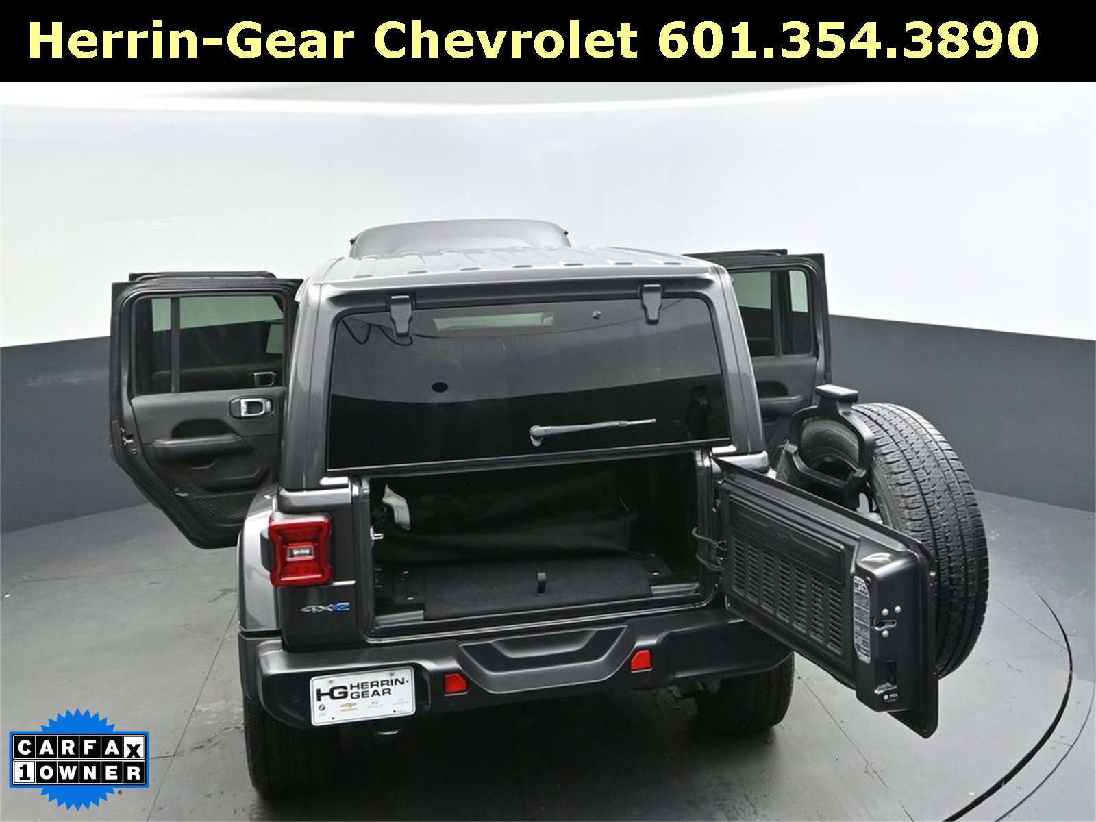 Used 2021 Jeep Wrangler Unlimited Sahara w/ Cold Weather Group image 51