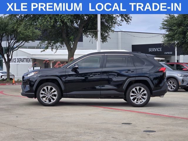 Used 2019 Toyota RAV4 XLE Premium FWD image 4