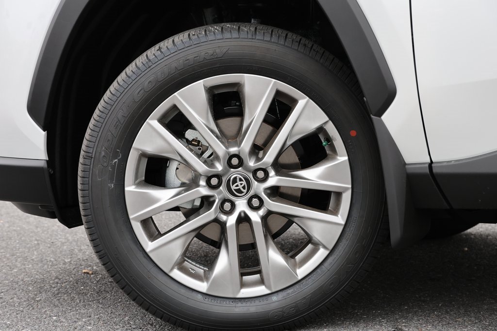 Certified 2025 Toyota RAV4 XLE Premium image 7