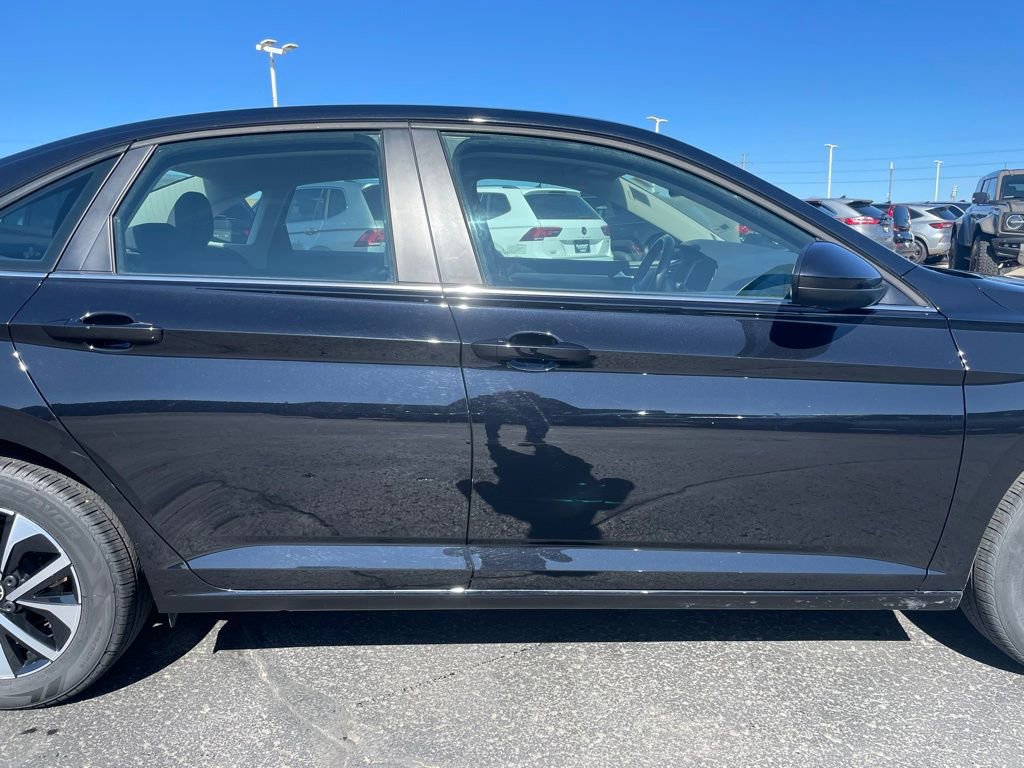 Used 2024 Volkswagen Jetta S image 25