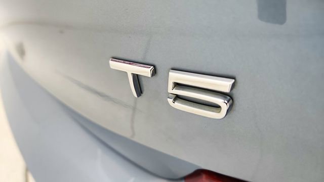 Used 2019 Volvo S90 T5 Momentum w/ Protection Package Premier image 18