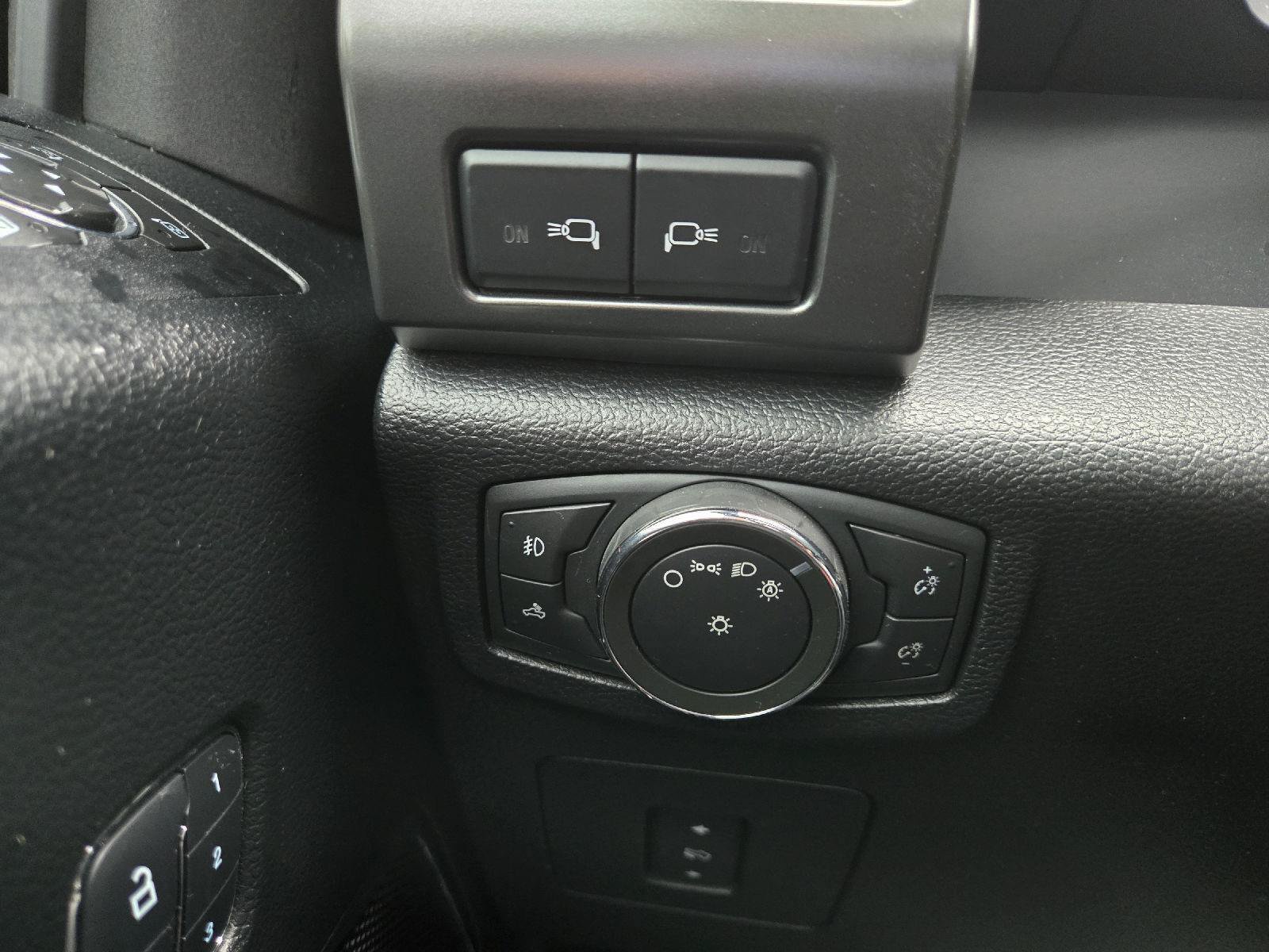 Used 2016 Ford F150 Lariat AWD/4WD image 34