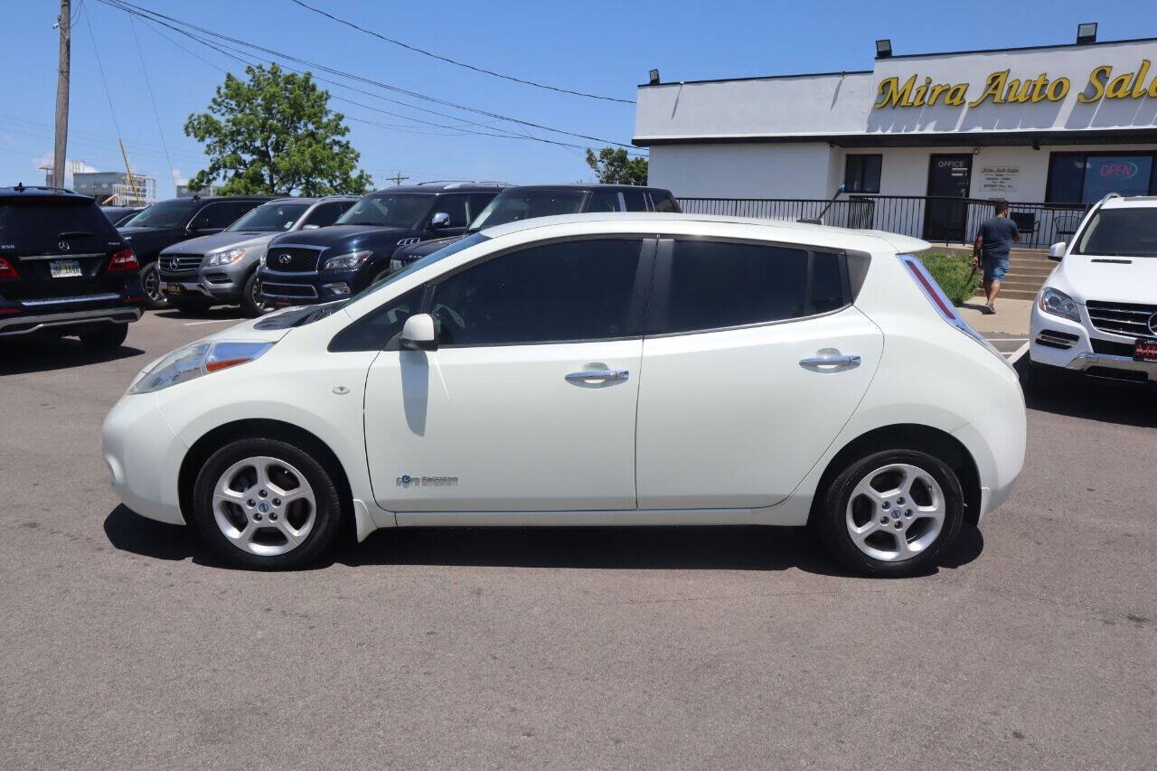 Used 2012 Nissan Leaf SL FWD image 48