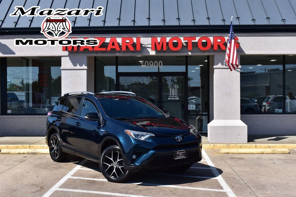 Used 2018 Toyota RAV4 SE