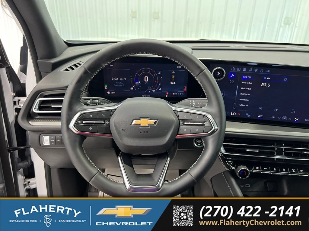 Used 2026 Chevrolet Traverse LT w/ Driver Confidence Package FWD image 26