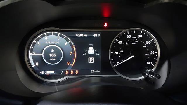 Used 2025 Nissan Versa SV w/ Trunk Package FWD image 22