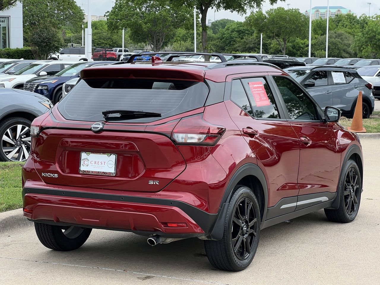 Used 2023 Nissan Kicks SR w/ SR Premium Package image 4