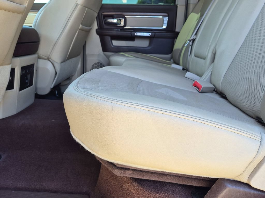 Used 2014 RAM 1500 Laramie w/ Convenience Group RWD image 16