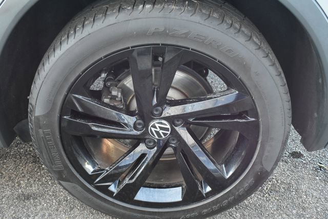 Used 2023 Volkswagen Tiguan SE R-Line image 51