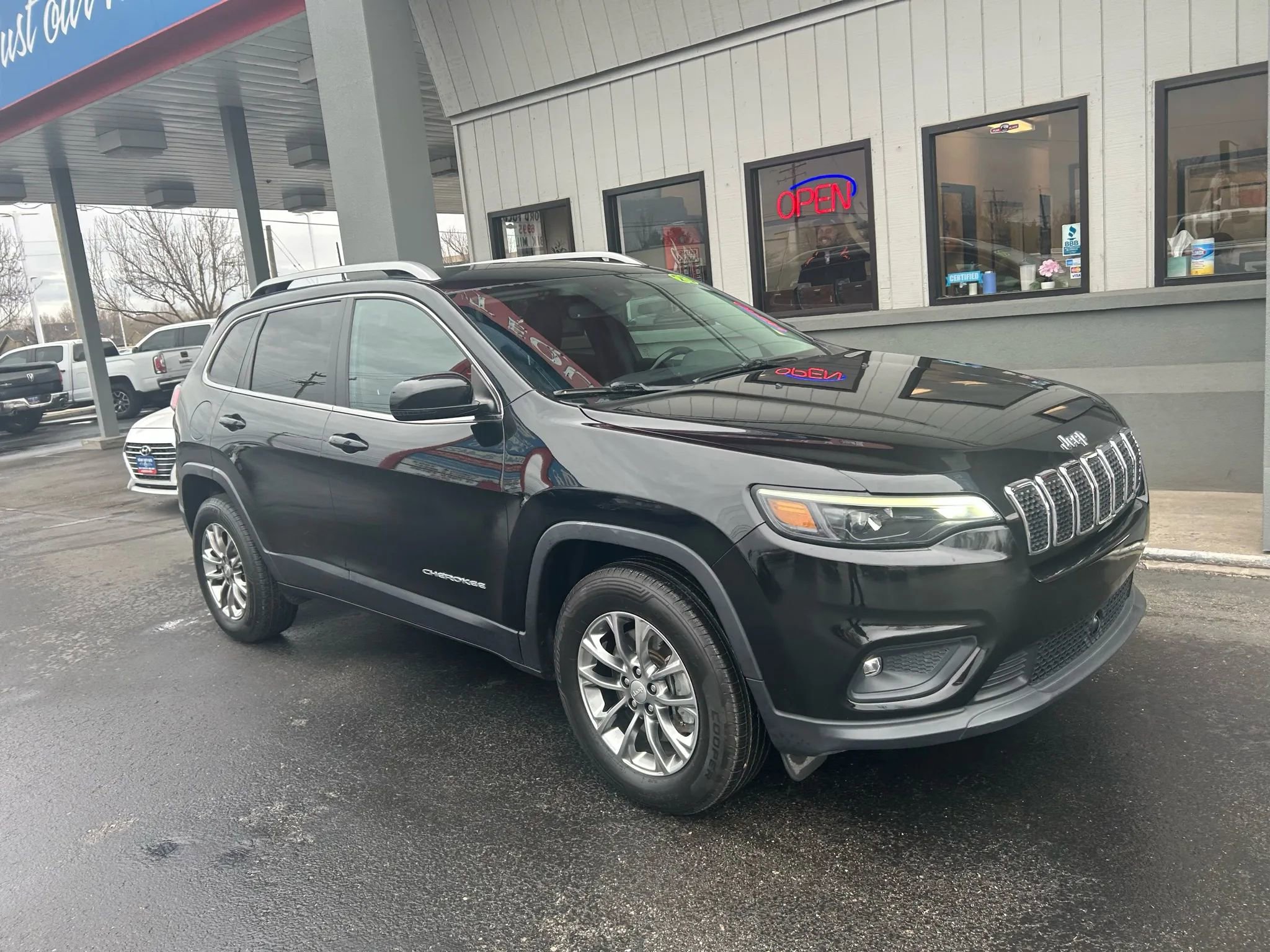 Used 2020 Jeep Cherokee Latitude Lux w/ Comfort/Convenience Group image 8