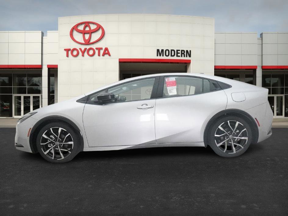 New 2026 Toyota Prius Plug-In Hybrid FWD image 10