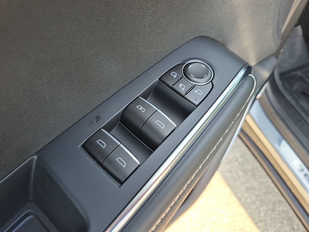New 2026 GMC Acadia Denali w/ Super Cruise Package FWD image 21