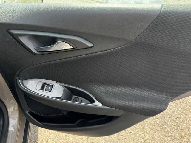 Used 2024 Chevrolet Malibu LT FWD image 13