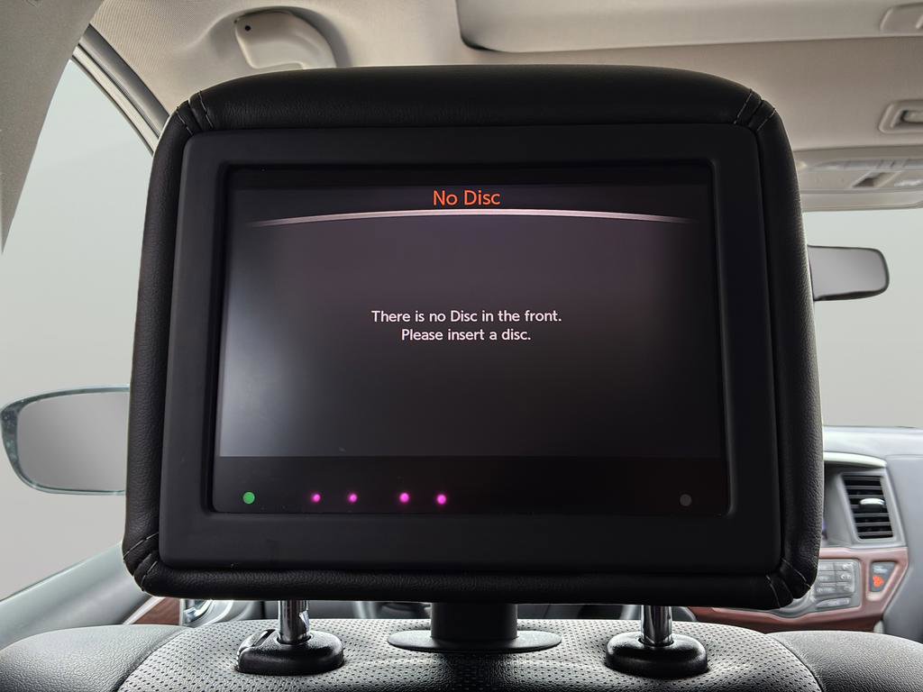 Used 2017 Nissan Pathfinder Platinum w/ Family Entertainment Package image 30