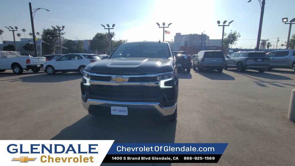 Certified 2025 Chevrolet Silverado 1500 LT RWD image 3