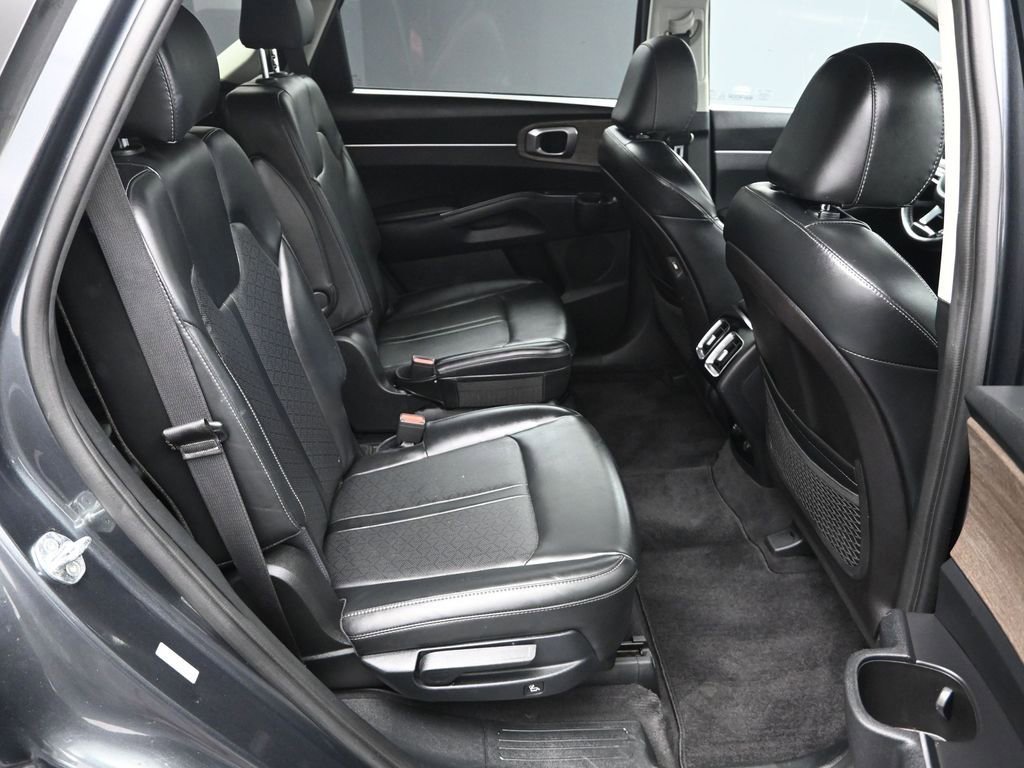 Certified 2021 Kia Sorento EX w/ Panoramic Sunroof Package FWD image 25