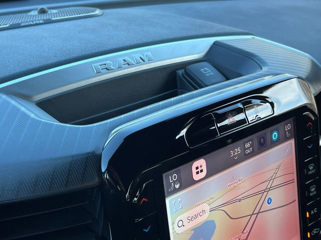 Used 2025 RAM 3500 Big Horn image 31
