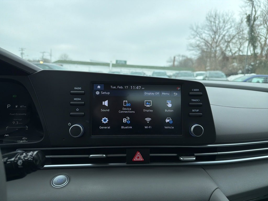 Certified 2023 Hyundai Elantra SEL w/ Preferred Accessory Package image 21