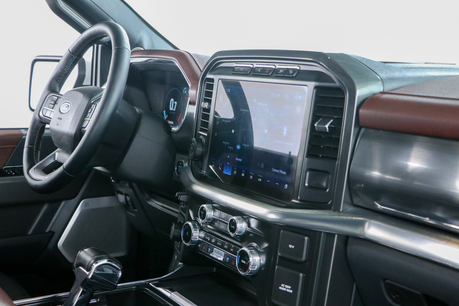 Used 2023 Ford F150 Lariat w/ Equipment Group 502A High AWD/4WD image 29