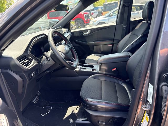 Used 2023 Ford Escape ST-Line Select w/ Tech Pack #2 AWD/4WD image 8