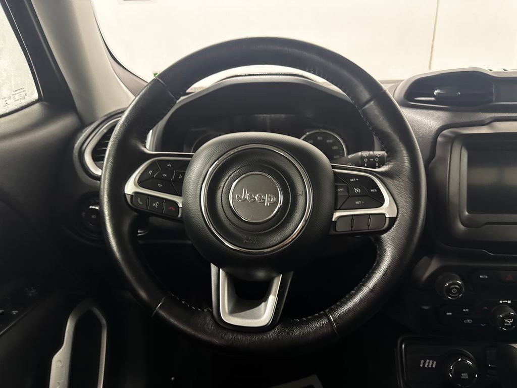 Used 2021 Jeep Renegade Latitude w/ Convenience Group image 4