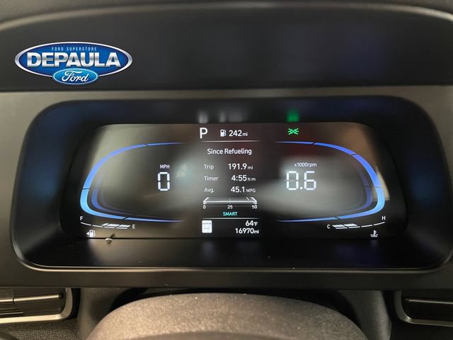 Used 2025 Hyundai Elantra Sport FWD image 2