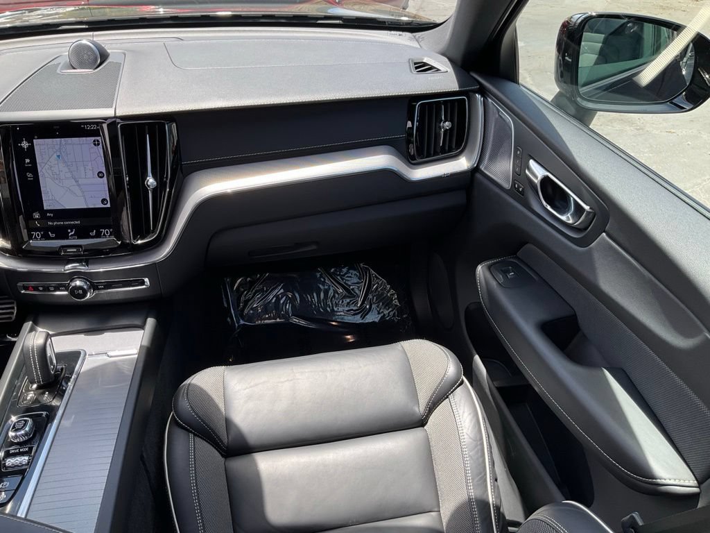 Used 2021 Volvo XC60 T8 R-Design w/ Advanced Package AWD/4WD image 59