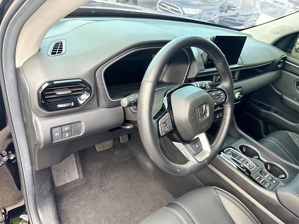 Used 2025 Honda Pilot Elite image 10
