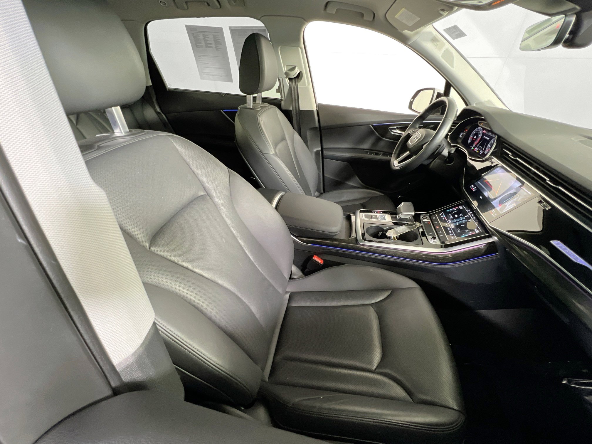 Used 2022 Audi Q7 Premium Plus w/ Premium Plus Package image 29