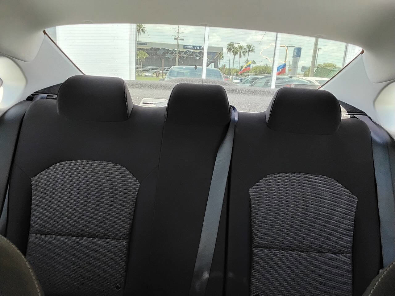 Used 2022 Kia Forte LXS image 7