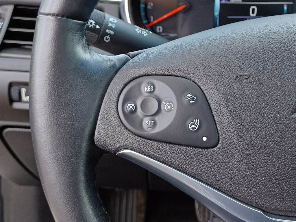 Used 2016 Chevrolet Impala LTZ w/ Enhanced Convenience Package FWD image 20