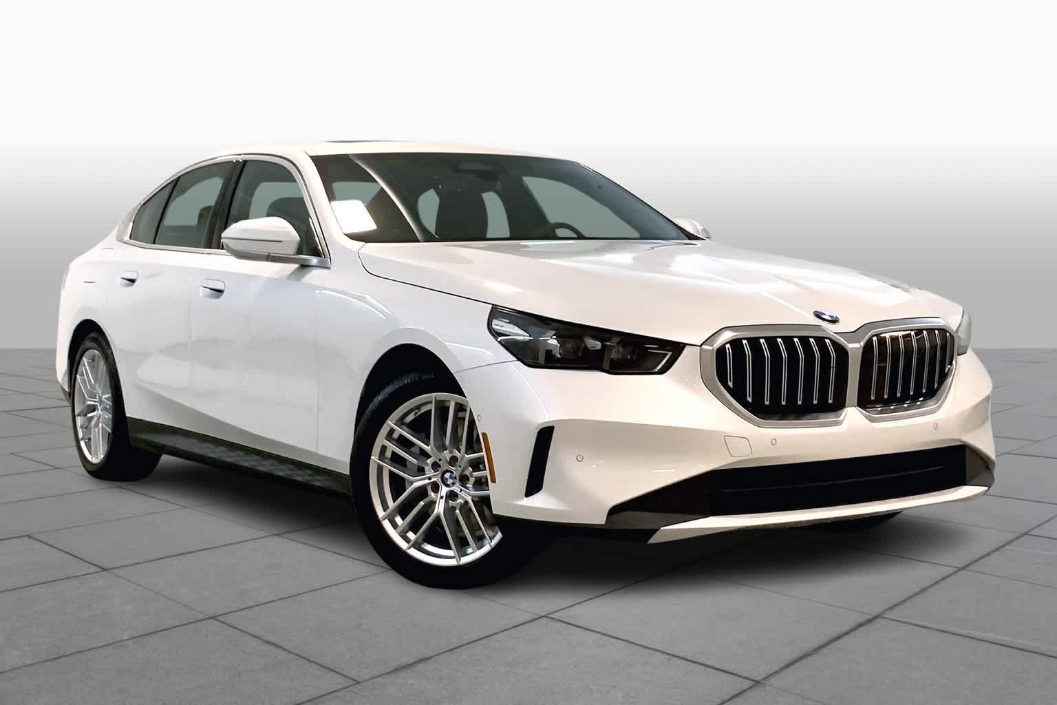 New 2024 BMW 530i xDrive w/ M Sport Package AWD/4WD image 2