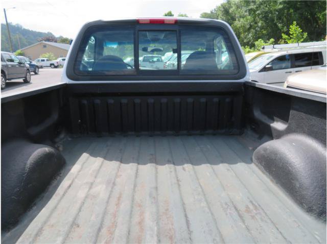Used 2000 Ford F150 XLT AWD/4WD image 3