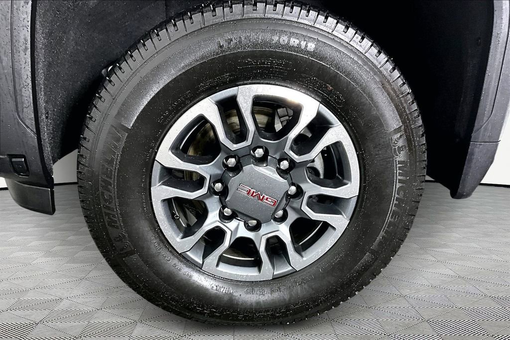 Used 2024 GMC Sierra 2500 SLT w/ SLT Premium Package image 33
