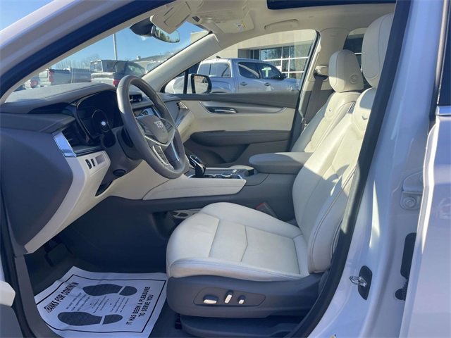 Used 2021 Cadillac XT5 Premium Luxury image 16