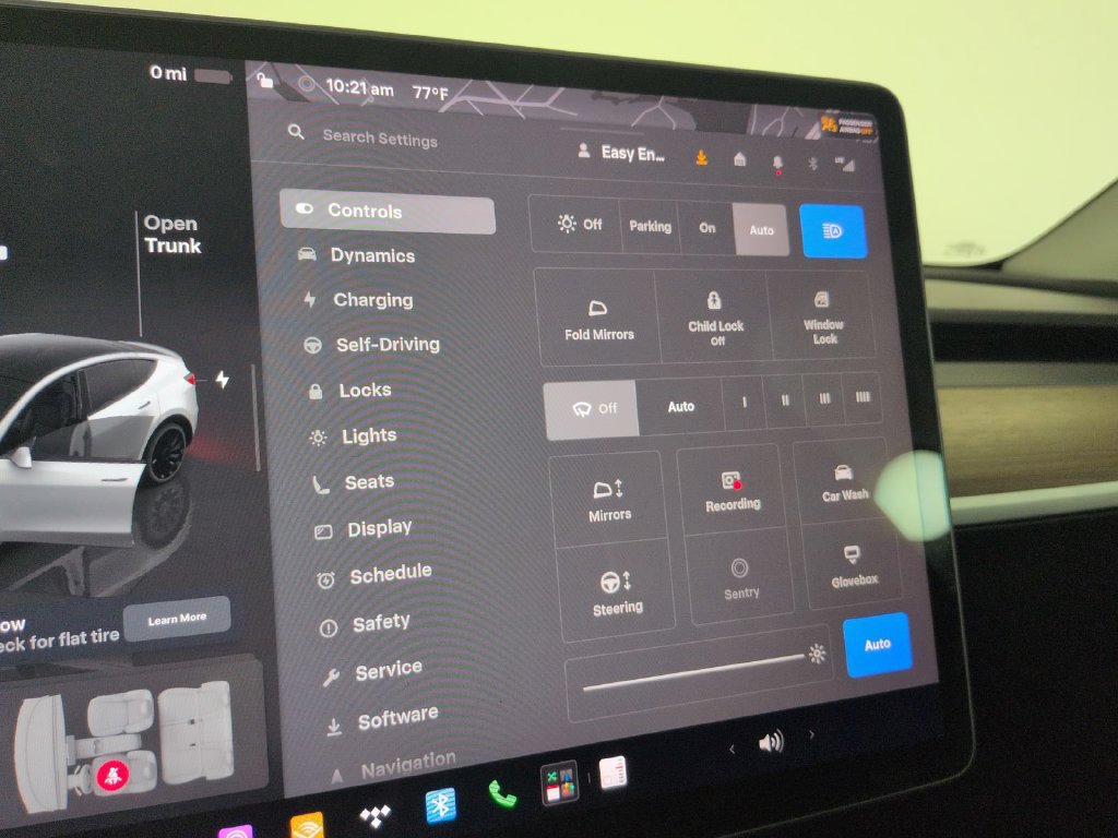 Used 2024 Tesla Model Y Performance AWD/4WD image 36