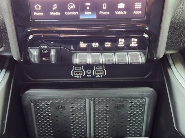 Used 2025 RAM 3500 Laramie w/ Night Edition AWD/4WD image 22