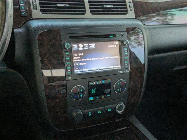 Used 2013 GMC Sierra 3500 Denali AWD/4WD image 9