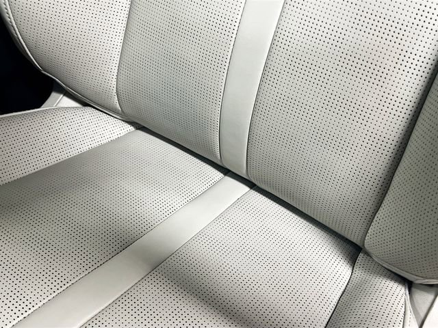 Used 2024 Kia Sorento S w/ Panoramic Sunroof Package image 20