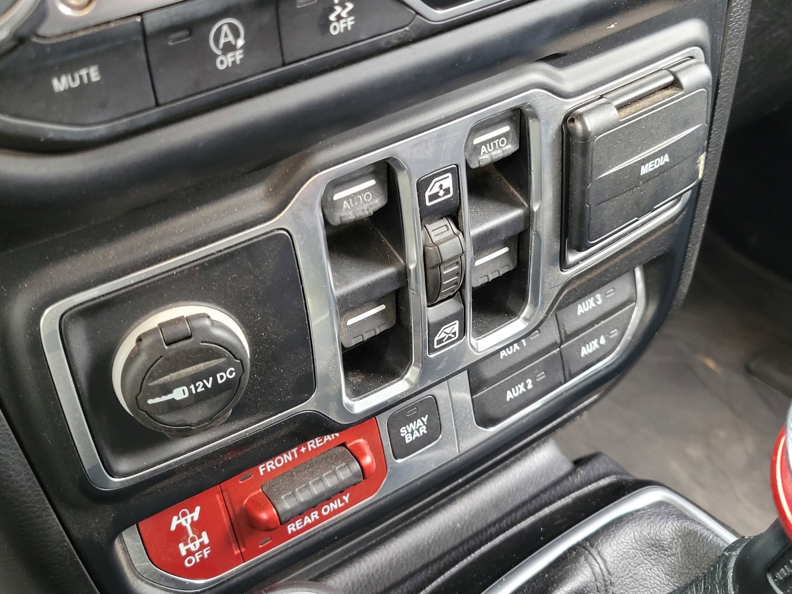 Used 2019 Jeep Wrangler Unlimited Rubicon image 24