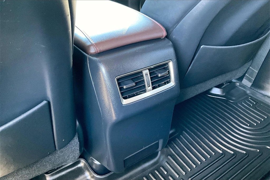 Used 2018 Lexus RX 350L AWD image 31