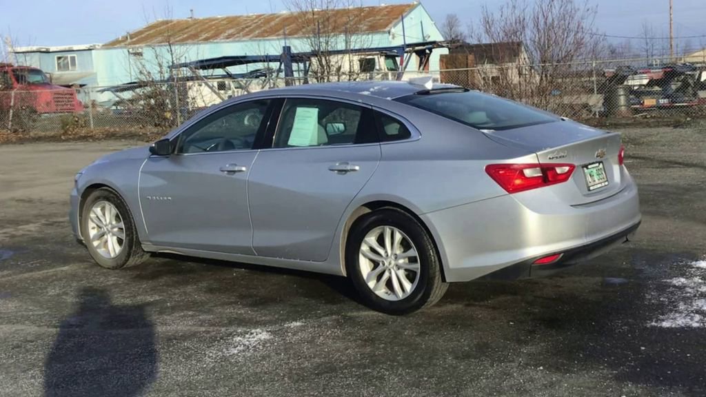 Used 2016 Chevrolet Malibu LT image 6