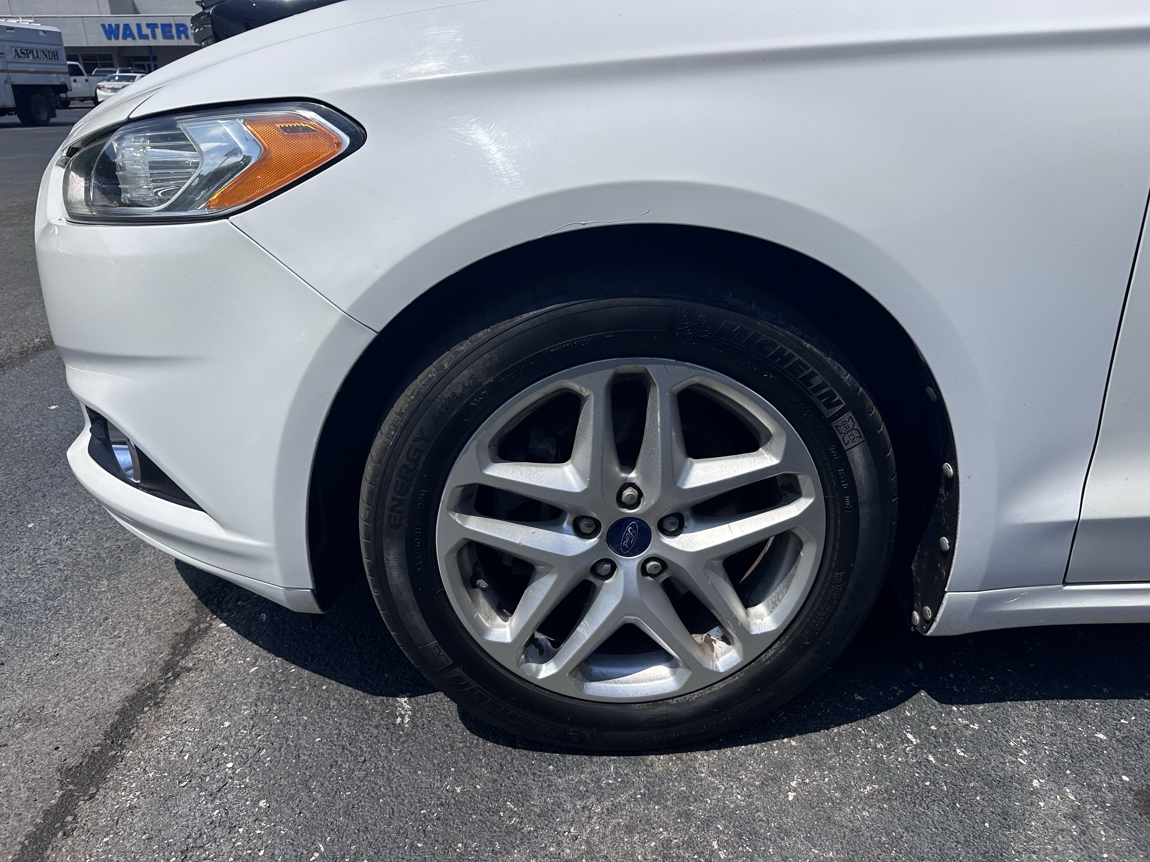 Used 2013 Ford Fusion SE FWD image 11