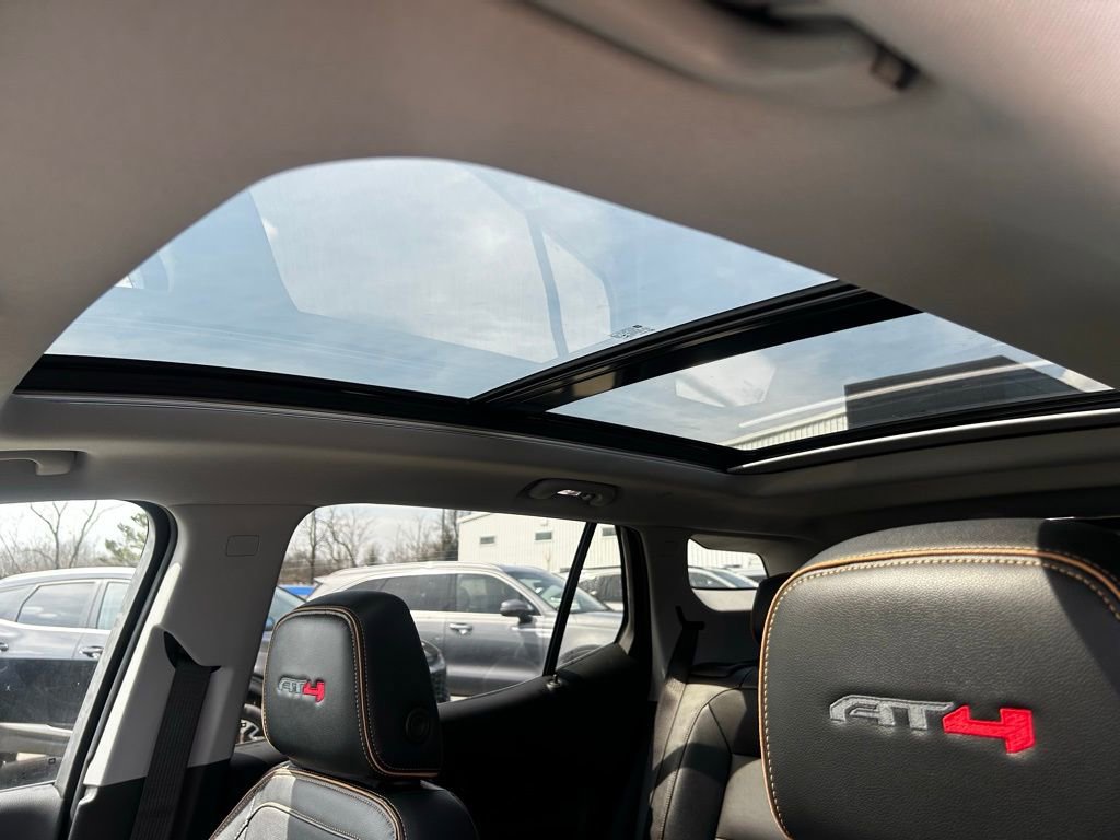 Used 2023 GMC Terrain AT4 w/ Tech Package image 13