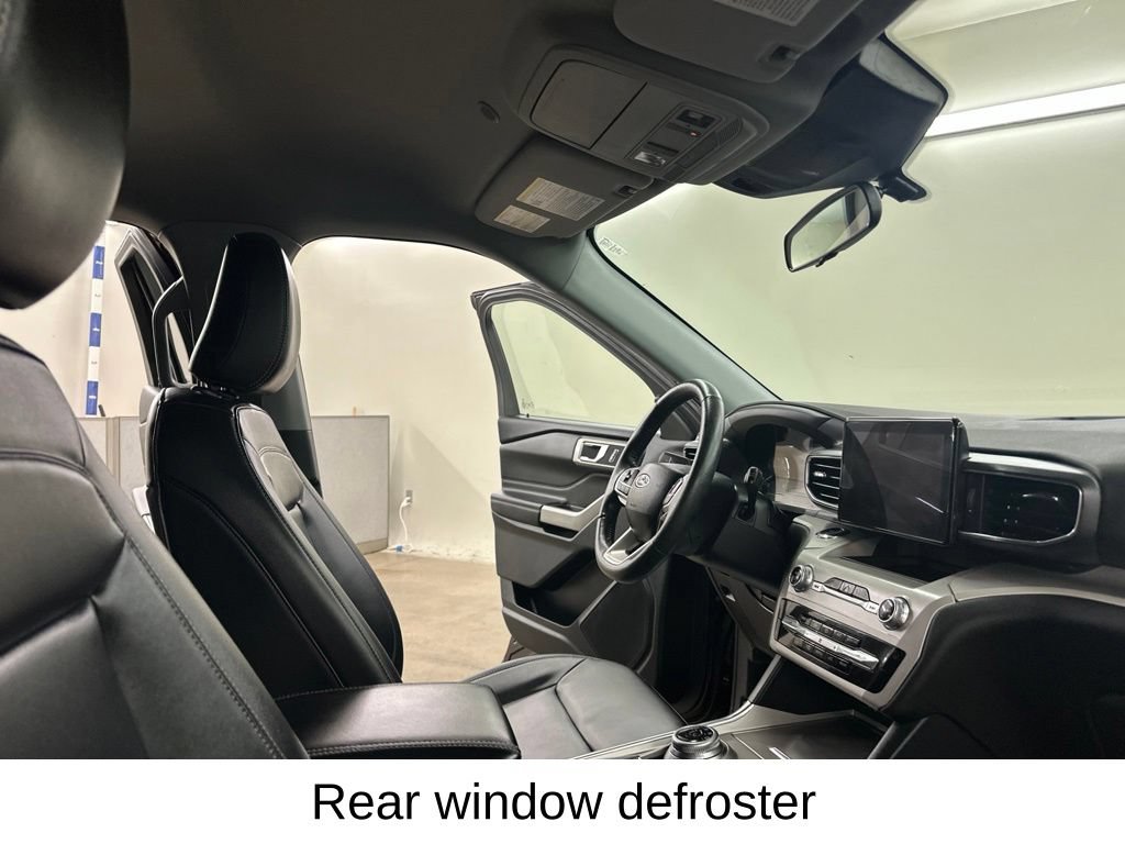 Used 2023 Ford Explorer XLT w/ Equipment Group 202A AWD/4WD image 23