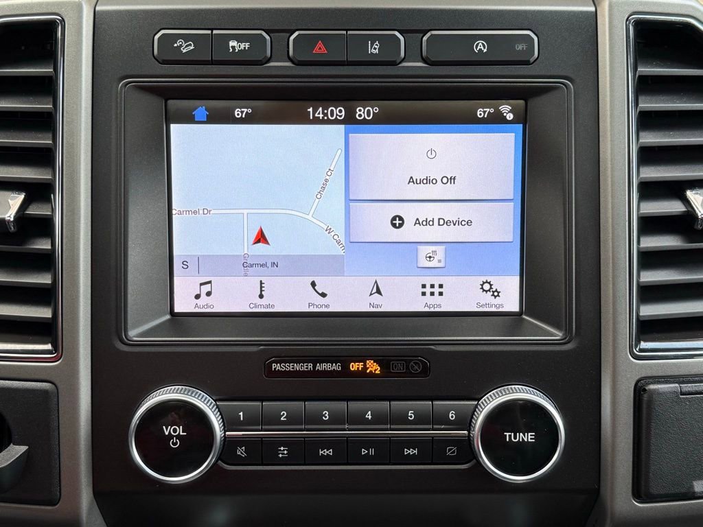 Used 2019 Ford Expedition XLT w/ Equipment Group 202A AWD/4WD image 30