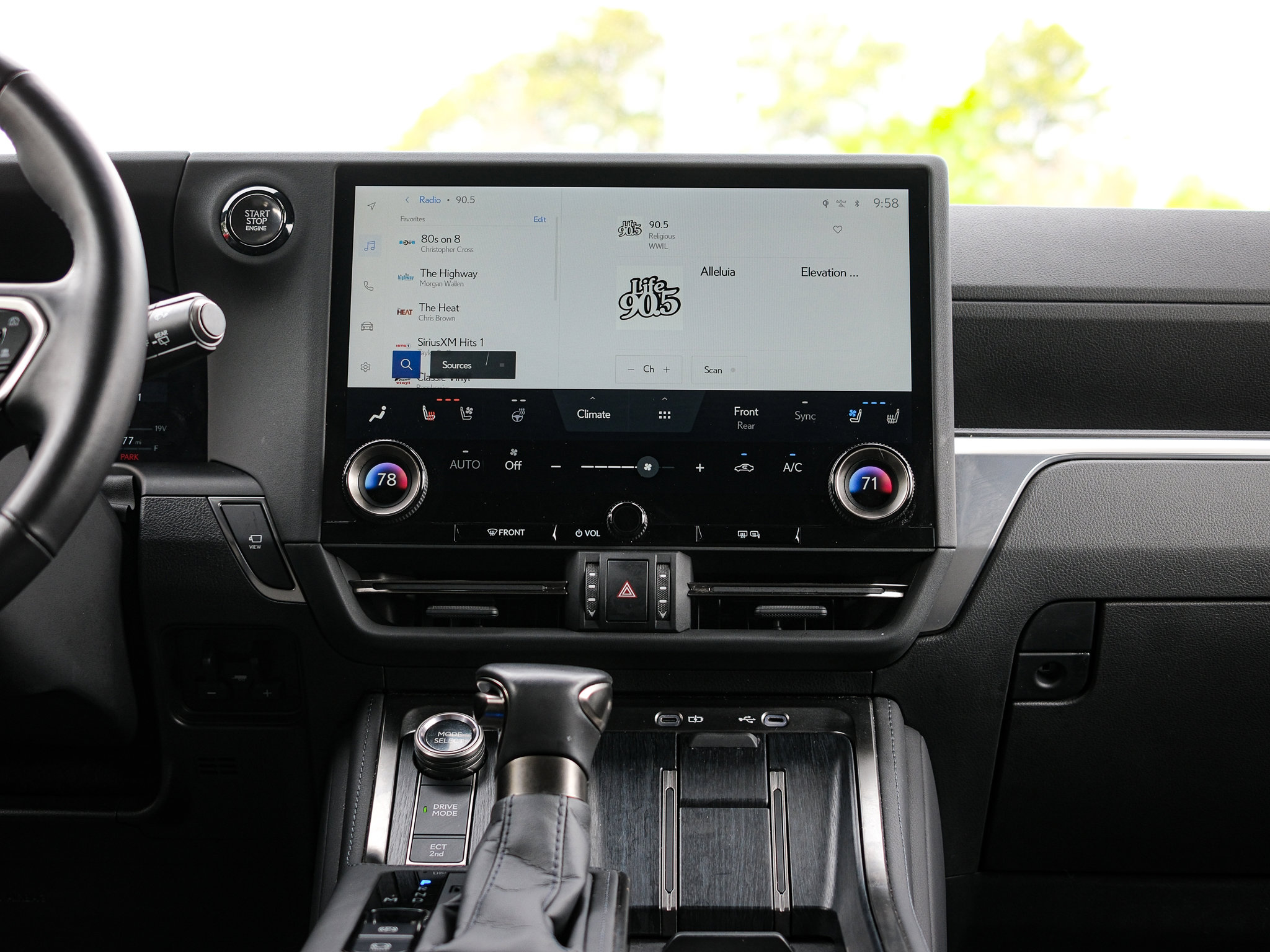 Used 2025 Lexus GX 550 w/ Cold Area Package AWD/4WD image 30