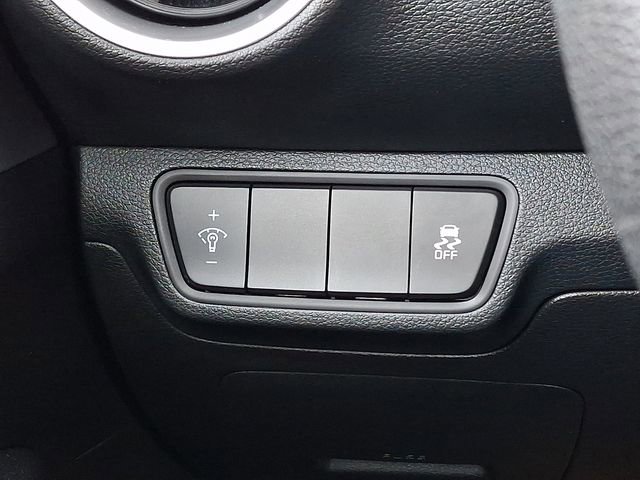 Used 2024 Kia Forte LXS image 23