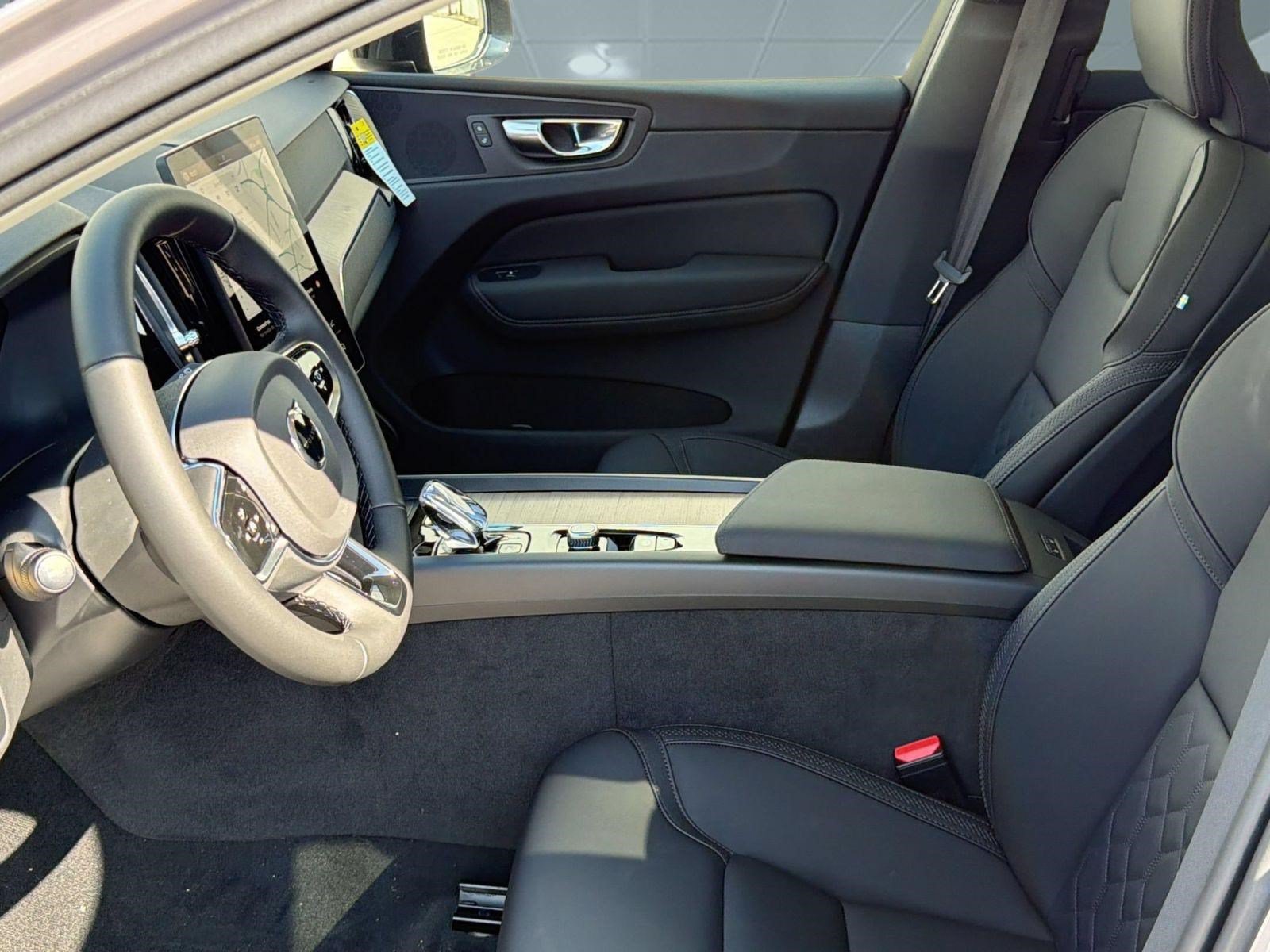 New 2026 Volvo XC60 B5 Plus w/ Climate Package AWD/4WD image 5